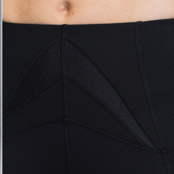 Lululemon Exquisite Pant Shine Dot Black size 4 - Picture 3 of 8